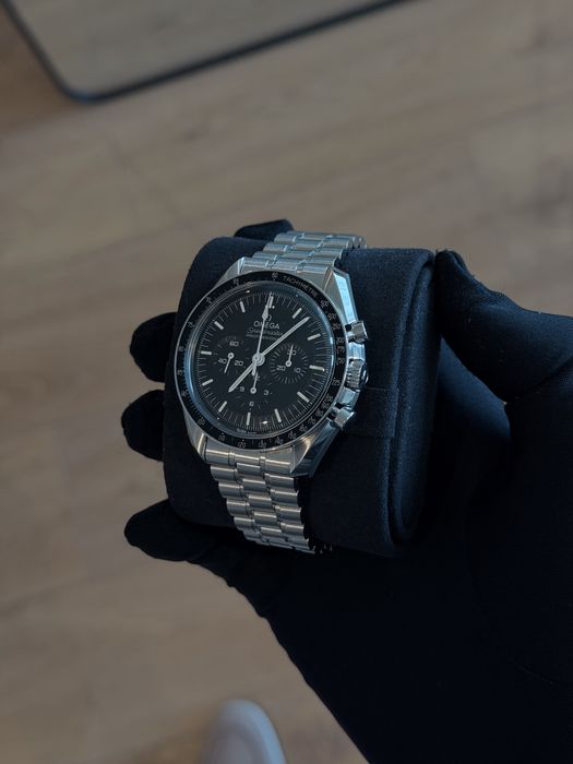 Omega Speedmaster Moonwatch Professional
