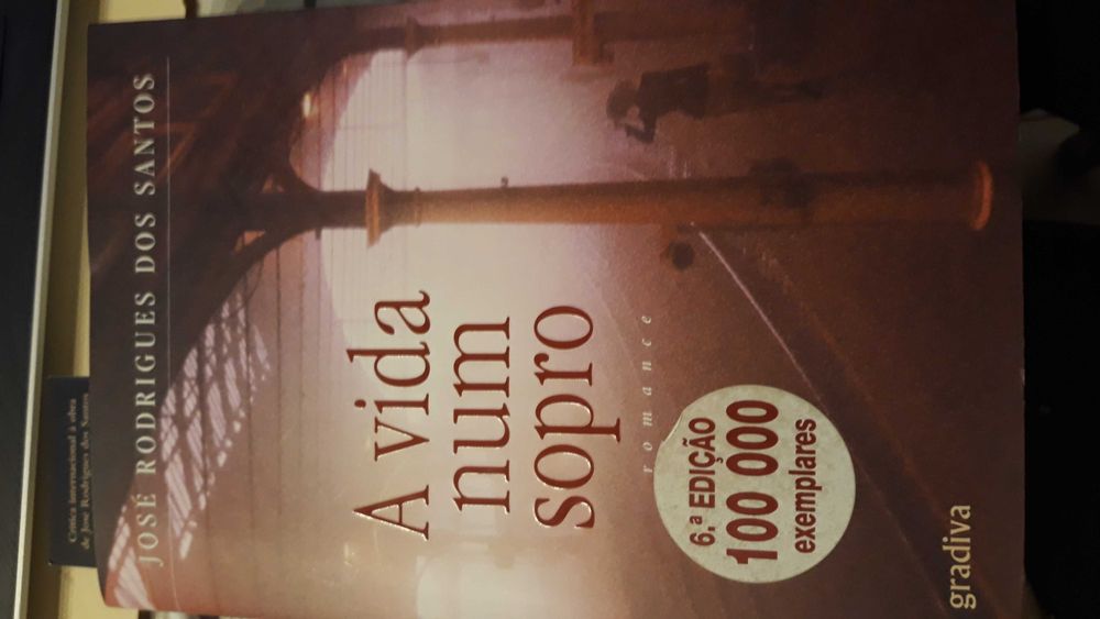 Livro 'A vida num sopro'