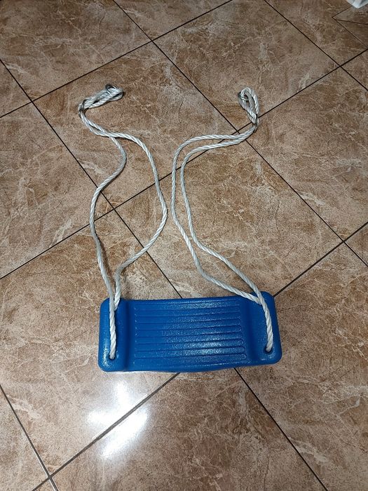 Sprzedam huśtawke plastik