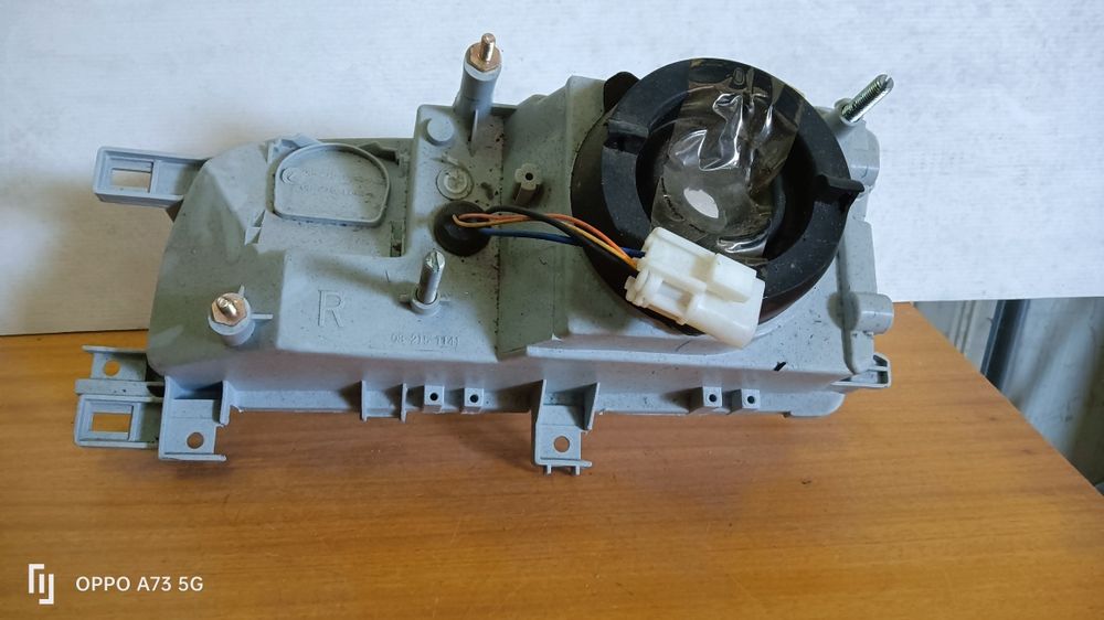 Farol Nissan Primera ótica 1990 direita