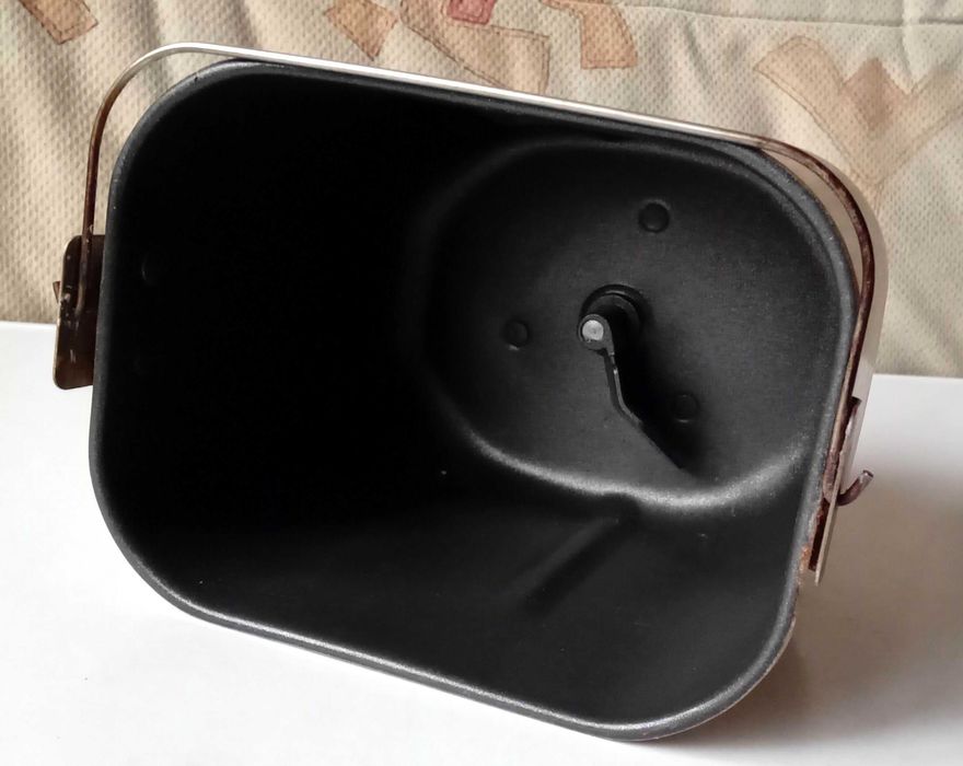 Хлебопечка Elenberg BM-3100  600 Вт, 900 гр.