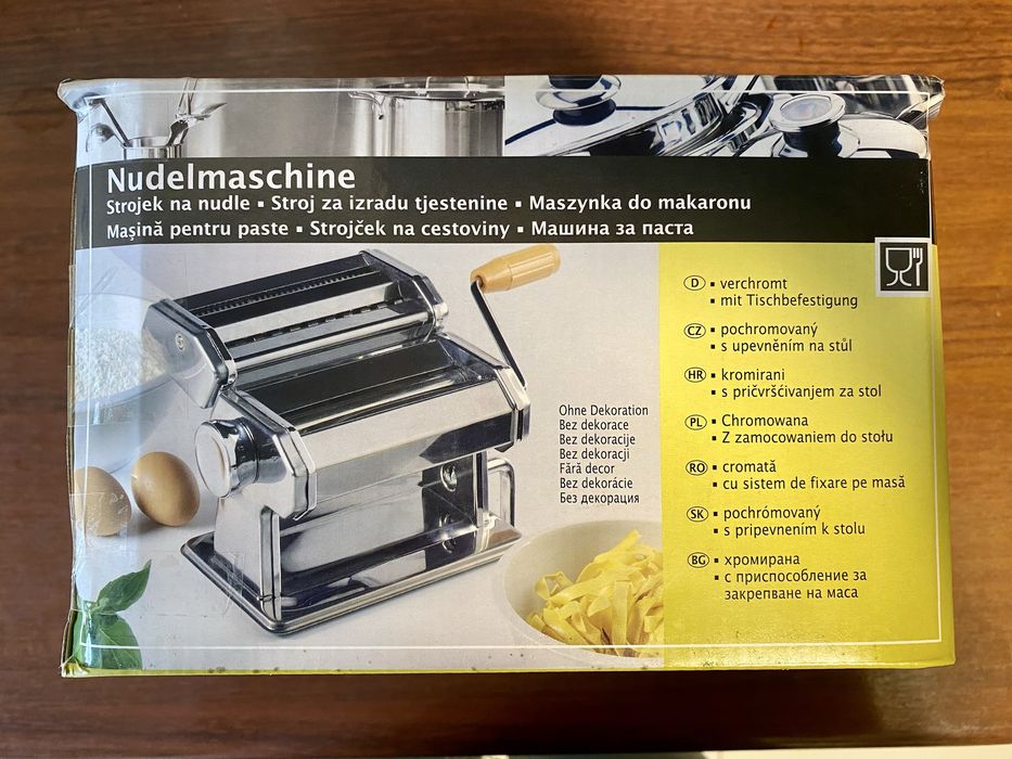 Maszynka do makaronu z uchwytem do stołu