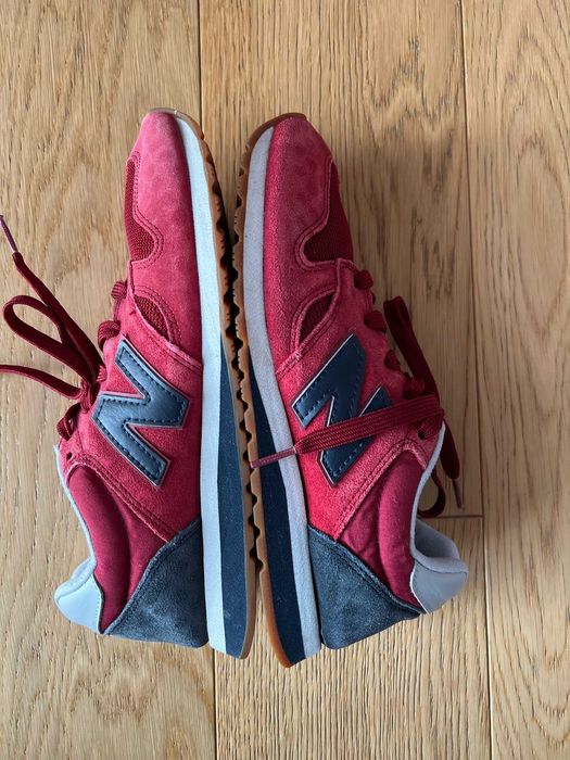 Czerwone, materiałowo-zamszowe buty sportowe, New Balance 520