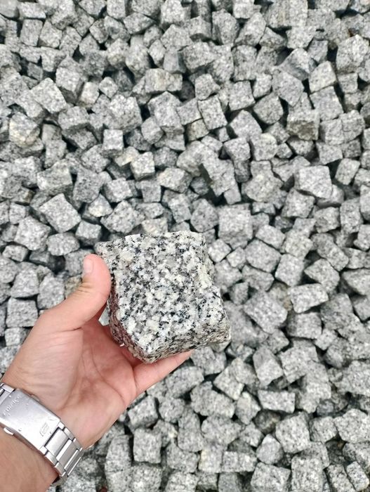 Kamienie Dekoracyjne do Twojego Domu i Ogrodu/ Wyspa Kruszyw