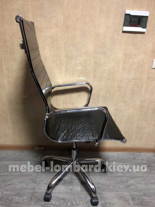 Кресло офисное RCH- Бали "Новый кожзам" "Черный" ,бу