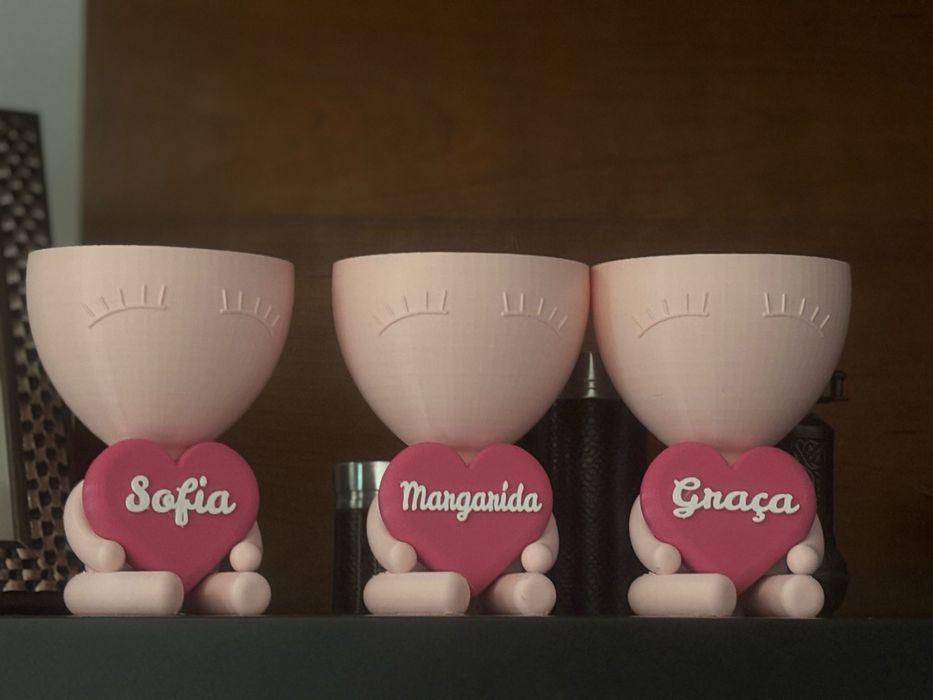 Oferta professora, educadora, auxiliar, mae e afins