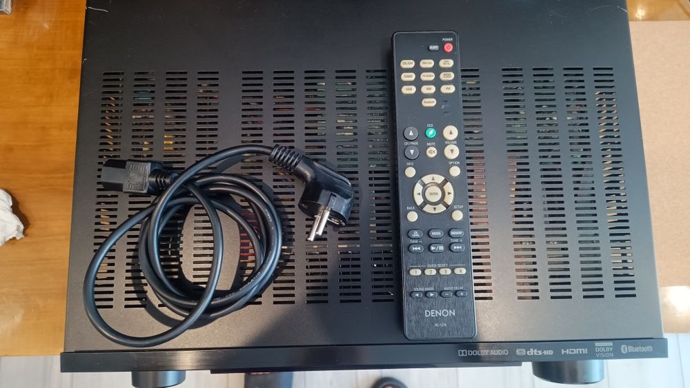 Amplituner Denon x550bt