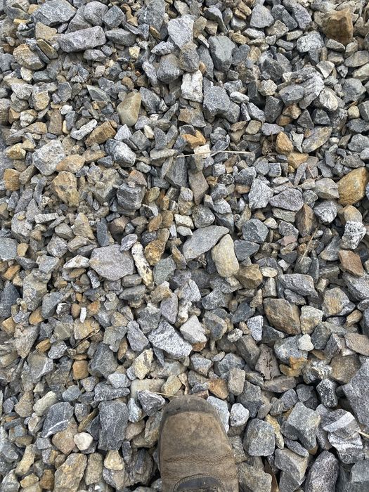 Dolomit,piasekUtwardzenie drogi wyburzenia domow prace koparką piasek kamien