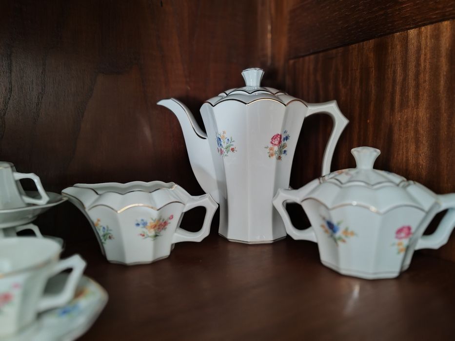 BAIXA DE PRECO - Serviço café SP Coimbra modelo Angola