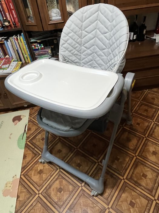 Kinderkraft lastree стільчик шезлонг для годування