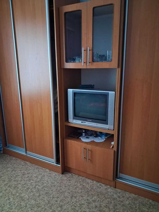 Продам частину будинку з окремим входом та землею