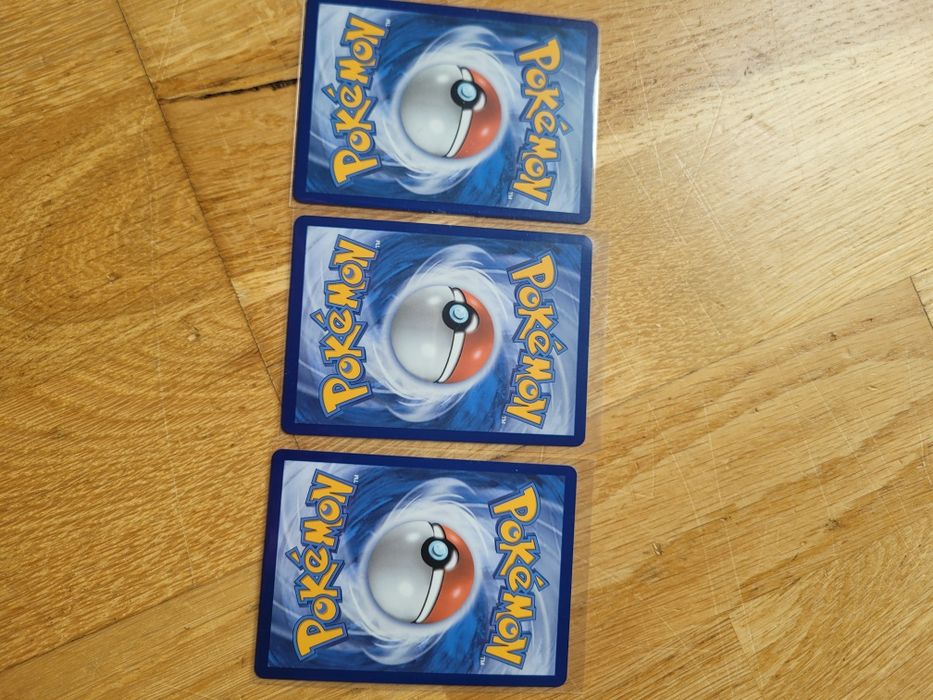 Karty pokemon 30th
