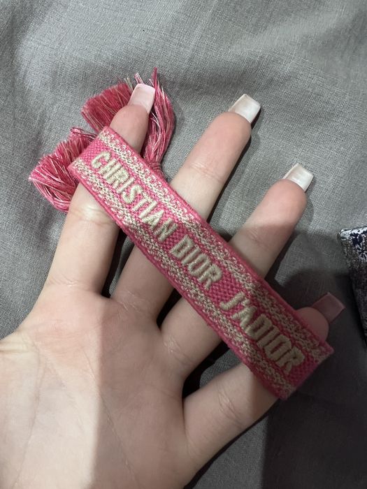 materialowa rozowa bransoletka dior