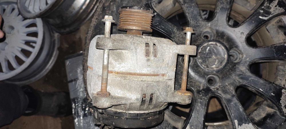 Генератор k9k Рено Меган 2 Сценік Кенго 1.5 ,dci