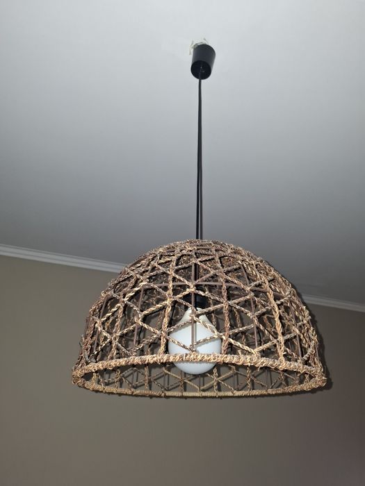 Candeeiro muito bonito como novo