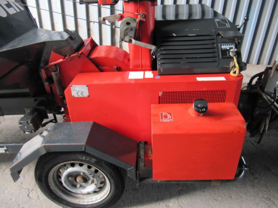 Rębak Kruszarka Rozdrabniacz BUGNOT 3 cyl. Diesel Zarejestrowany