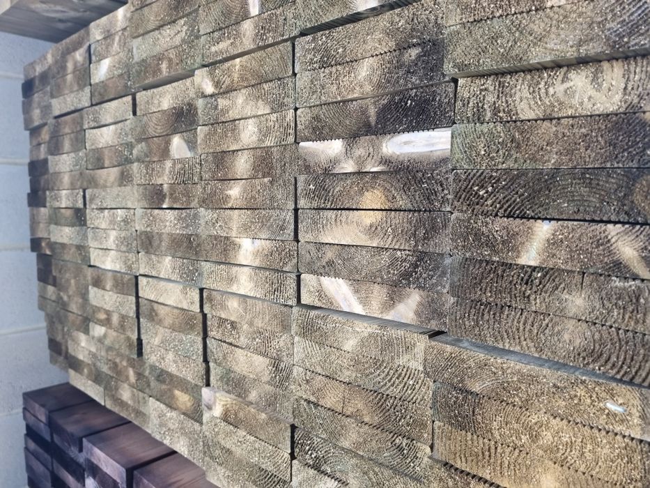 Deck de  Casquinha Vermelha Tratada