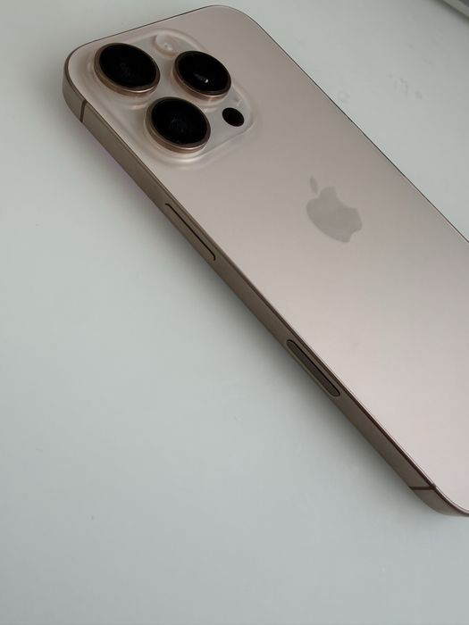 Iphone 16 pro на запчастини. Icloud