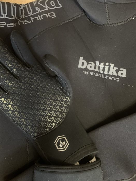 Гідрокостюм Baltika 5 мм (повний комплект) – розмір L/S
