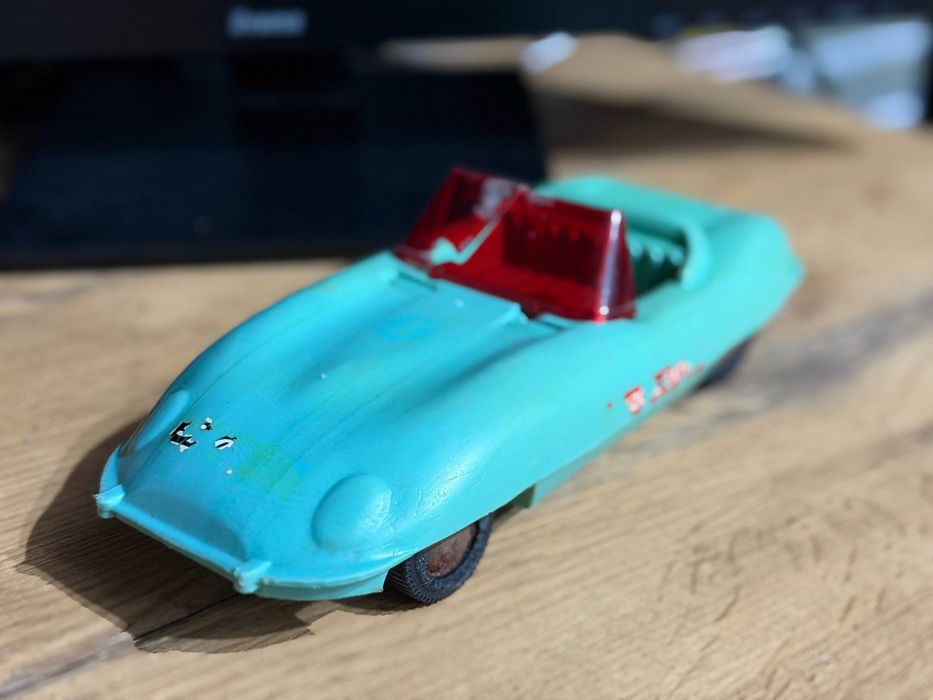 Zabawka PRL # plastikowe autko Jaguar SPÓJNIA ŁÓDŹ