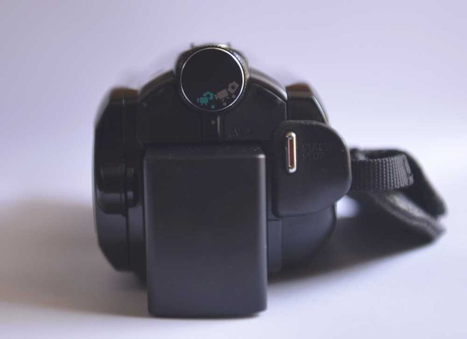Kamera HD CANON HF S10