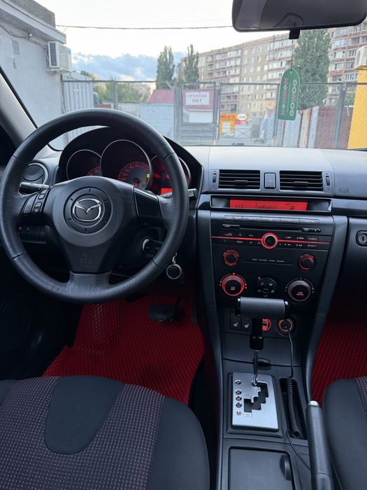 Mazda 3 автомат 1.6