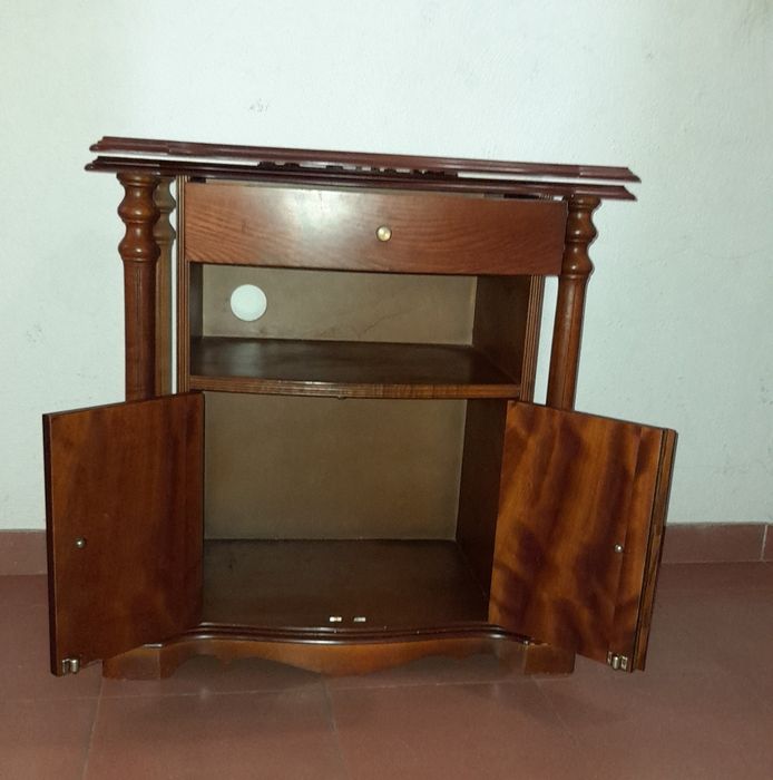 Móvel para TV e box