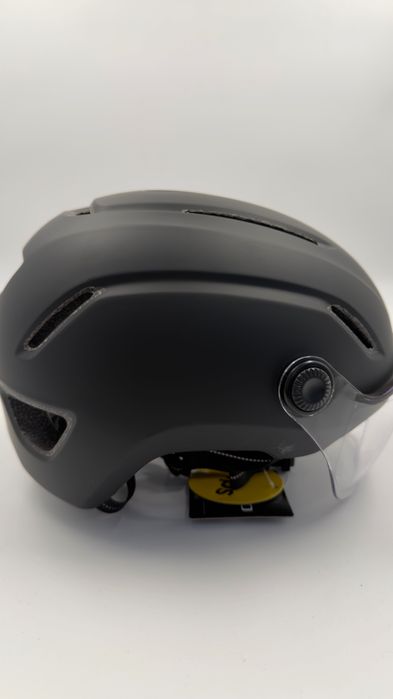 Nowy Kask RowerowyGiro Evoke Shield Mips   r. M (55-59cm)