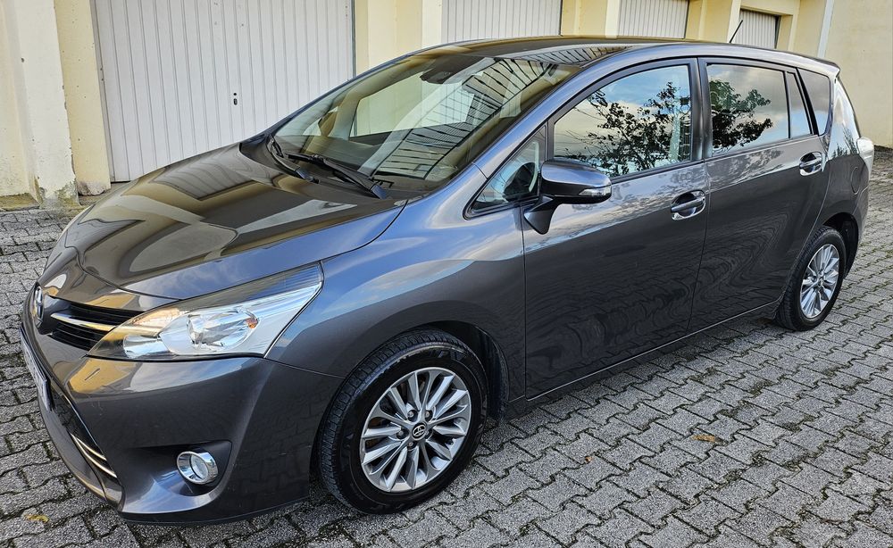 TOYOTA VERSO D4D 7 LUGARES 175 MIL KM