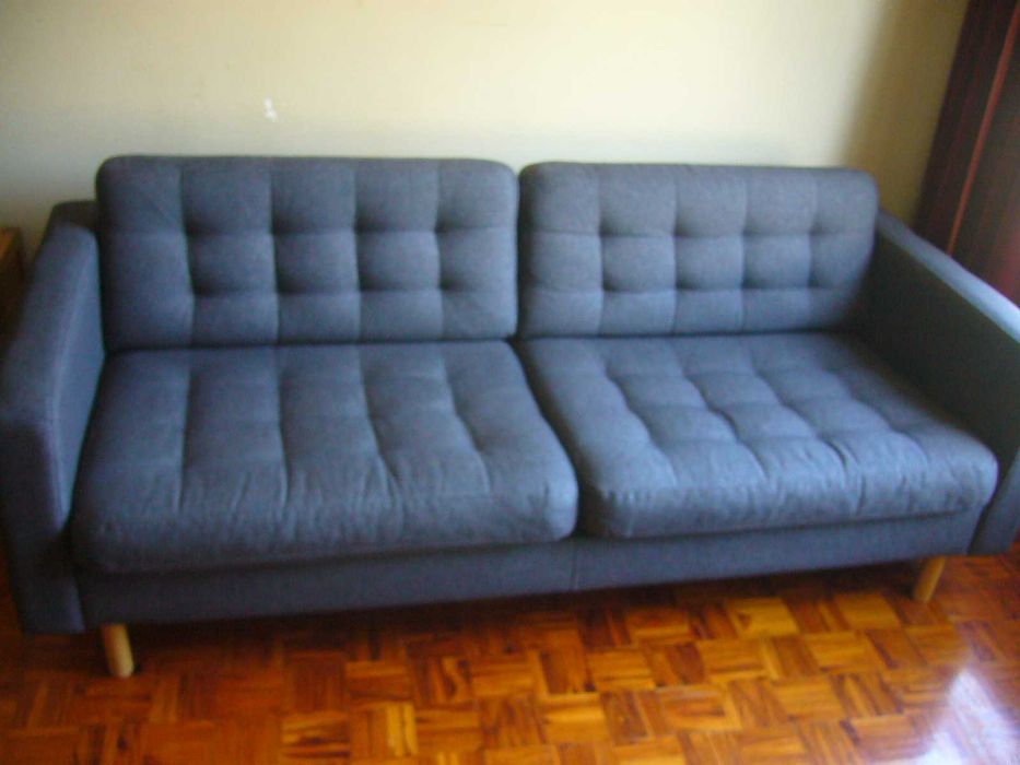 Sofá LANDSKRONA, 3 lugares, Gunnared, cinzento escuro e madeira