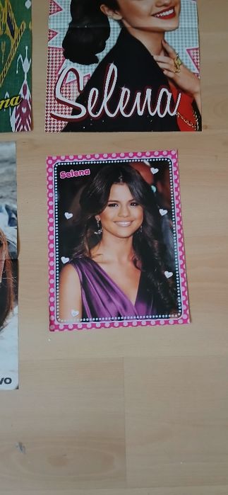 Lote posters Selena Gomez