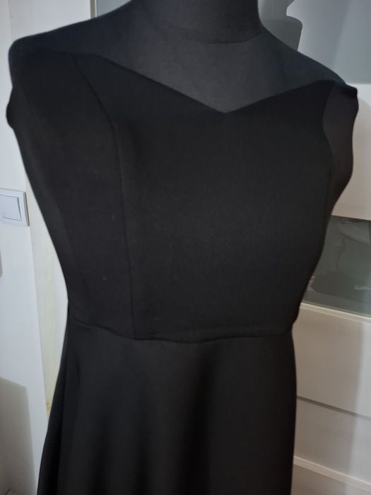 Czarna balowa suknia hiszpanka r.S Lacoria