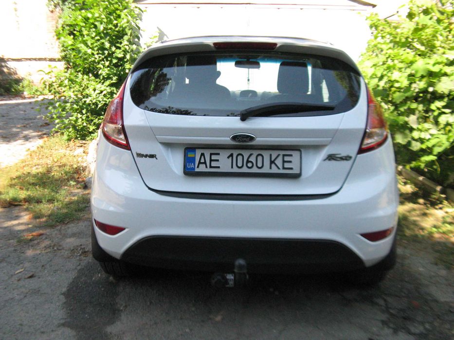FORD FIESTA 2015 року
