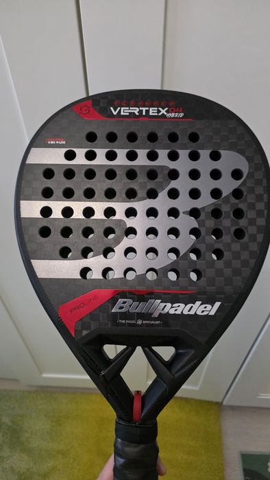 Bullpadel Vertex 04 Hybrid 2024