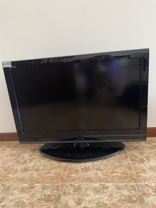 Televisao em bom estado e a funcionar Toshiba Regza