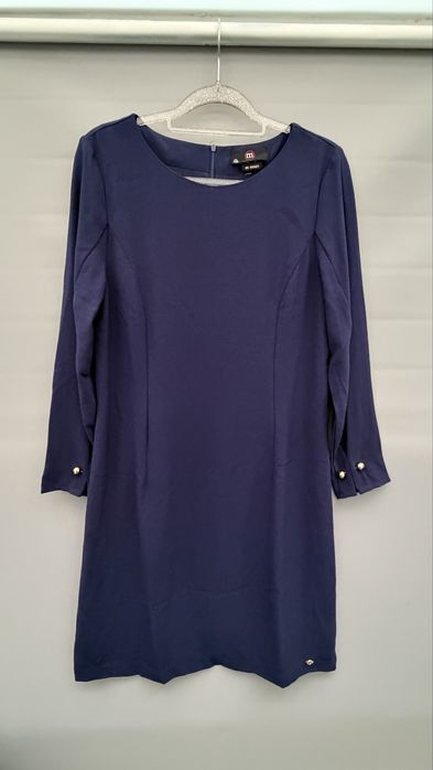 Sukienka o klasycznym kroju