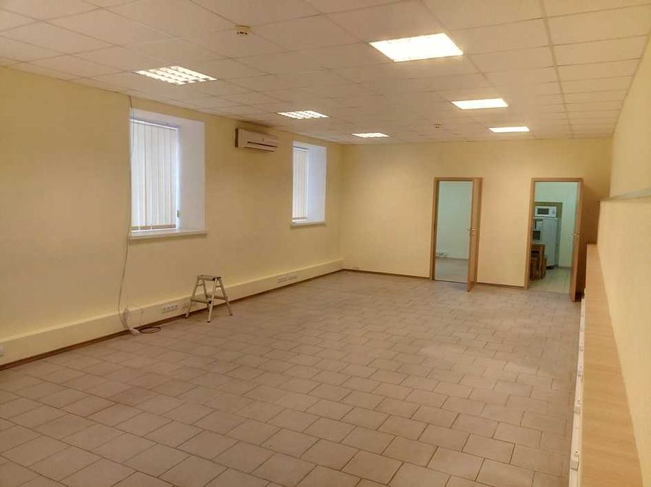 Продаж н/ф  150 кв.м. ул. Почайнинська  23  метро Контрактова площа