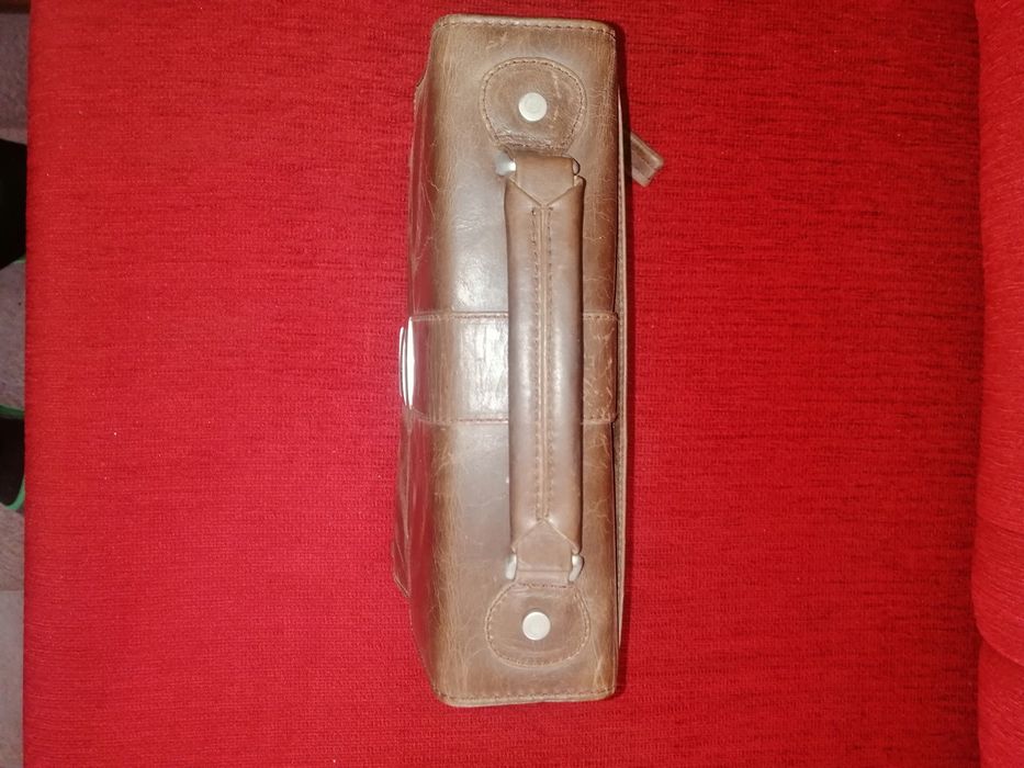 Продам барсетку.