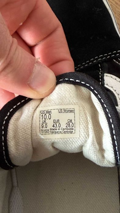 Ténis Vans Old Skool (Tam. 43 / 10 US)