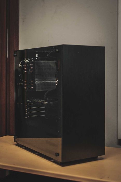 Komputer stacjonarny AMD Ryzen 5 / 24 GB RAM / NVIDIA