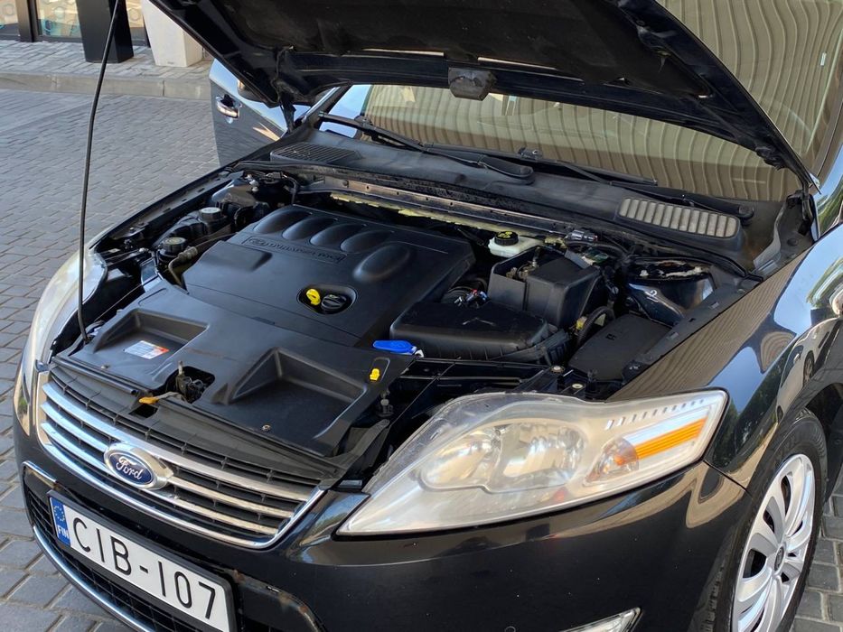 Продам Ford Mondeo 2010 год 2.0 турбодизель автомат  6 ступенчатый