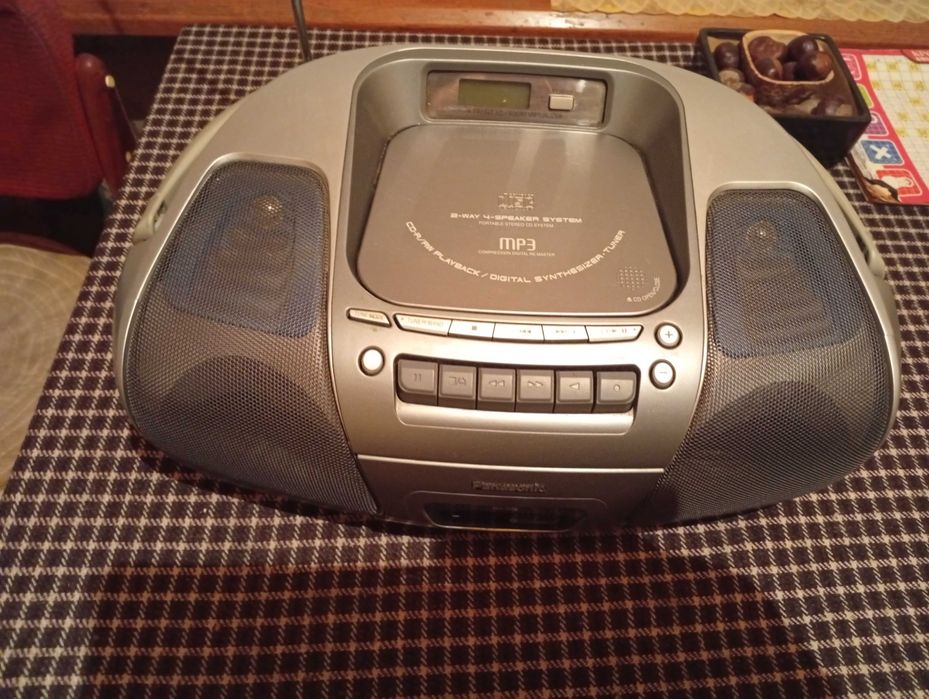 Продаю магнитолу Panasonik RX-D29.