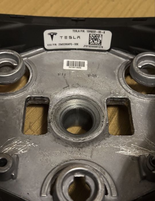 Volante Tesla Model 3