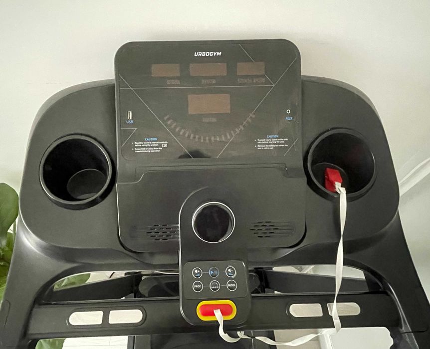 Bieżnia domowa elektryczna Urbogym V680