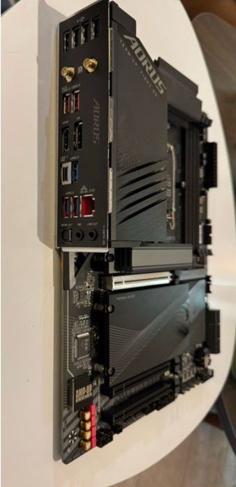 COMBO Gigabytes  Z790 AORUS ELITE AX + Cpu INTEL Core I9-14900kf