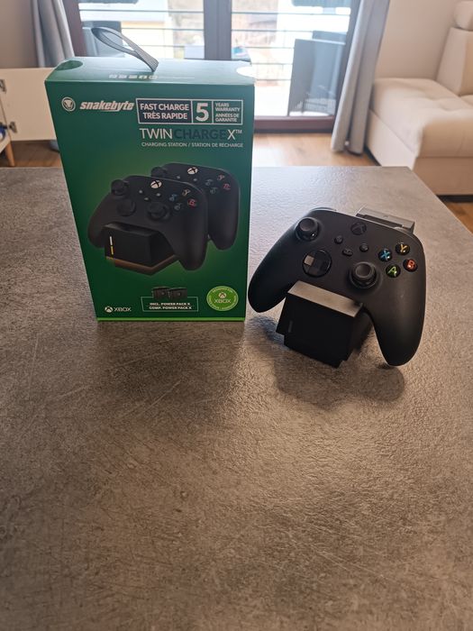 Stacja ładująca Xbox ładowarka