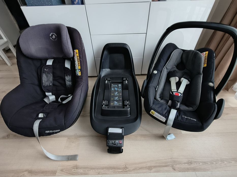 Zestaw fotelików maxi cosi 0-13, 9-18 z bazą