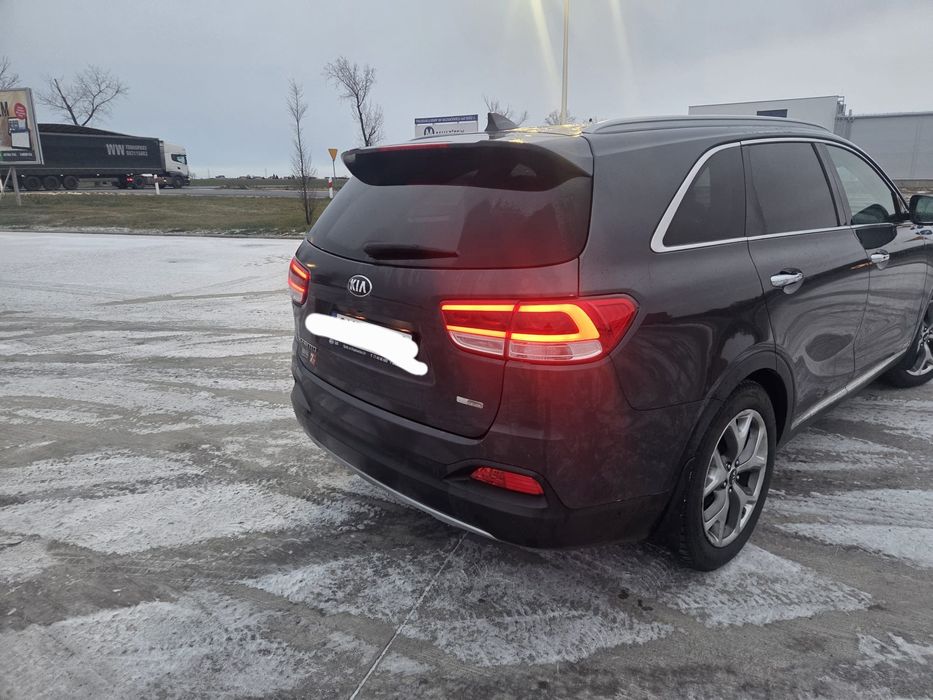 KIA SORENTO  4x4 automat ,7osobowa