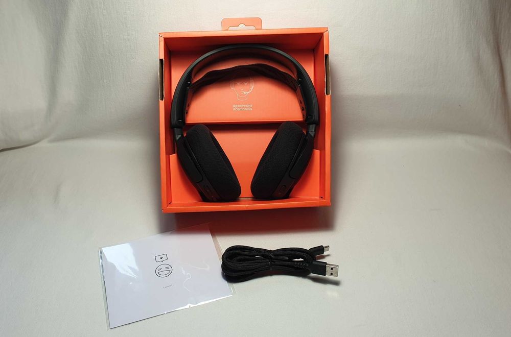 Słuchawki nauszne SteelSeries Arctis Nova 3 - stan BDB.