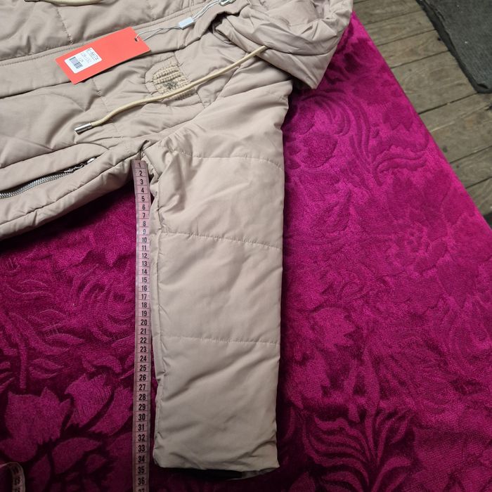 Куртка весна, осінь.